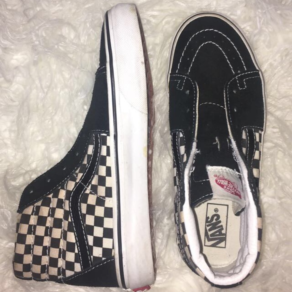New! black and white Sk8 hi vans